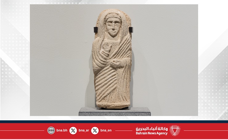 مجموعة القطع الأثرية البحرينية المكتشفة من دلمون وتايلوس معروضة في متحف اللوفر أبوظبي